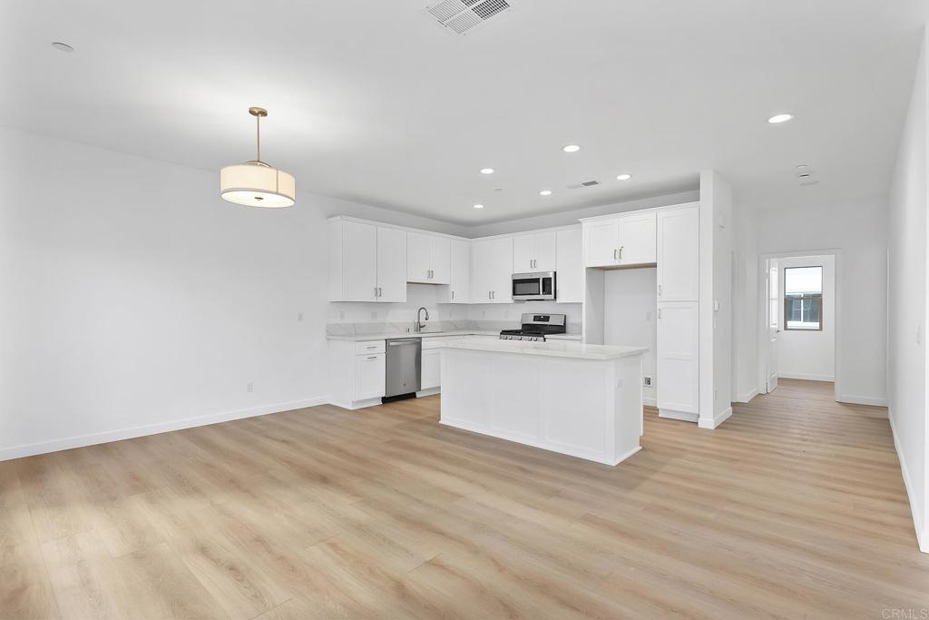 8587 Vista Azul Pl