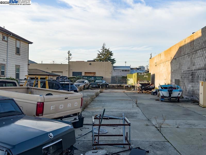 1041 7Th Ave