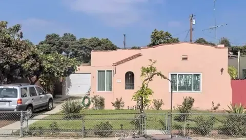 137 E Elm Avenue, Fullerton, CA 92832 - MLS#: OC25165073