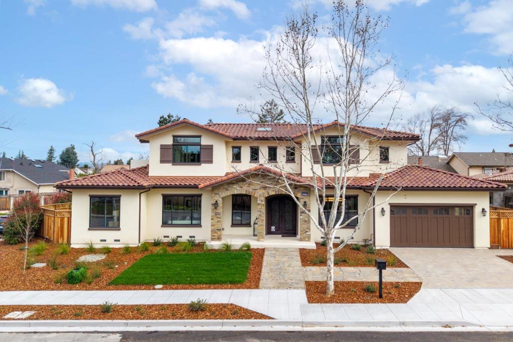 3371 Beaumont Square