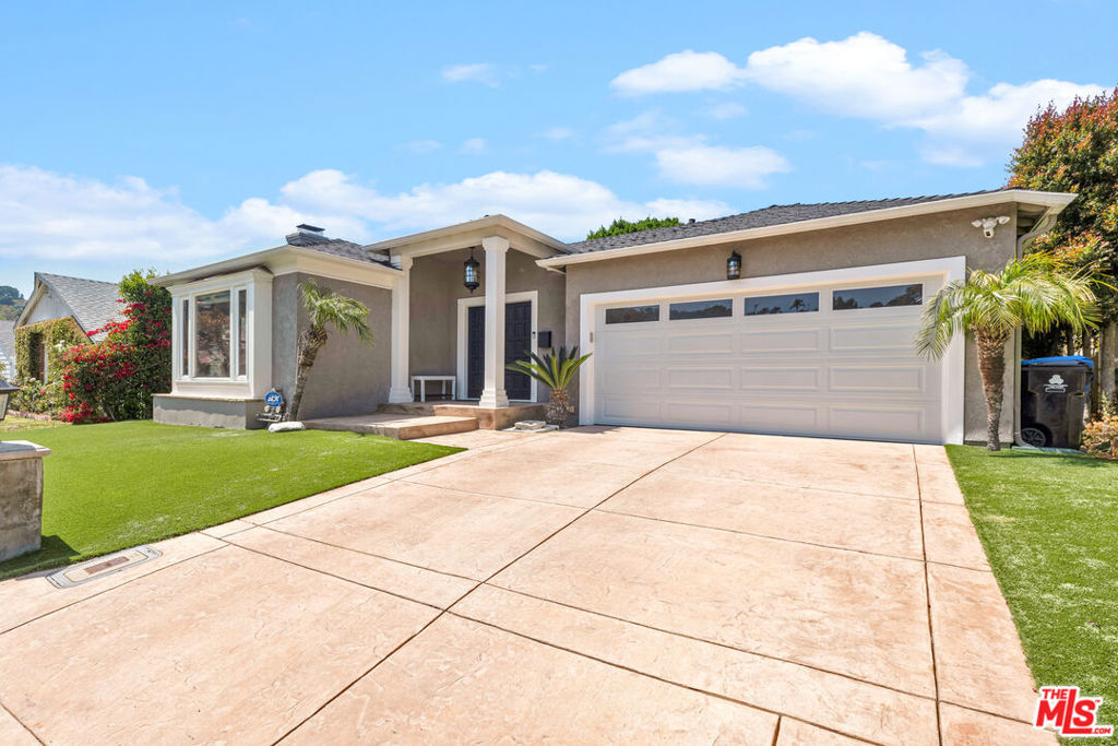 3733 Willowcrest Avenue