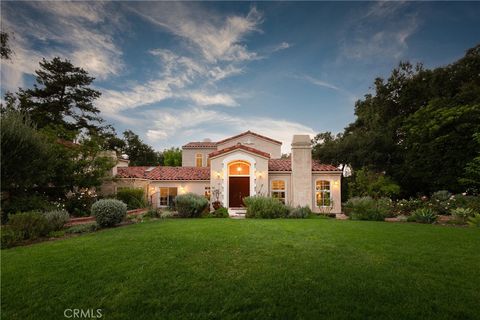 Photo of 21149 Entrada Road, Topanga, CA 90290 (MLS # SR26093165)
