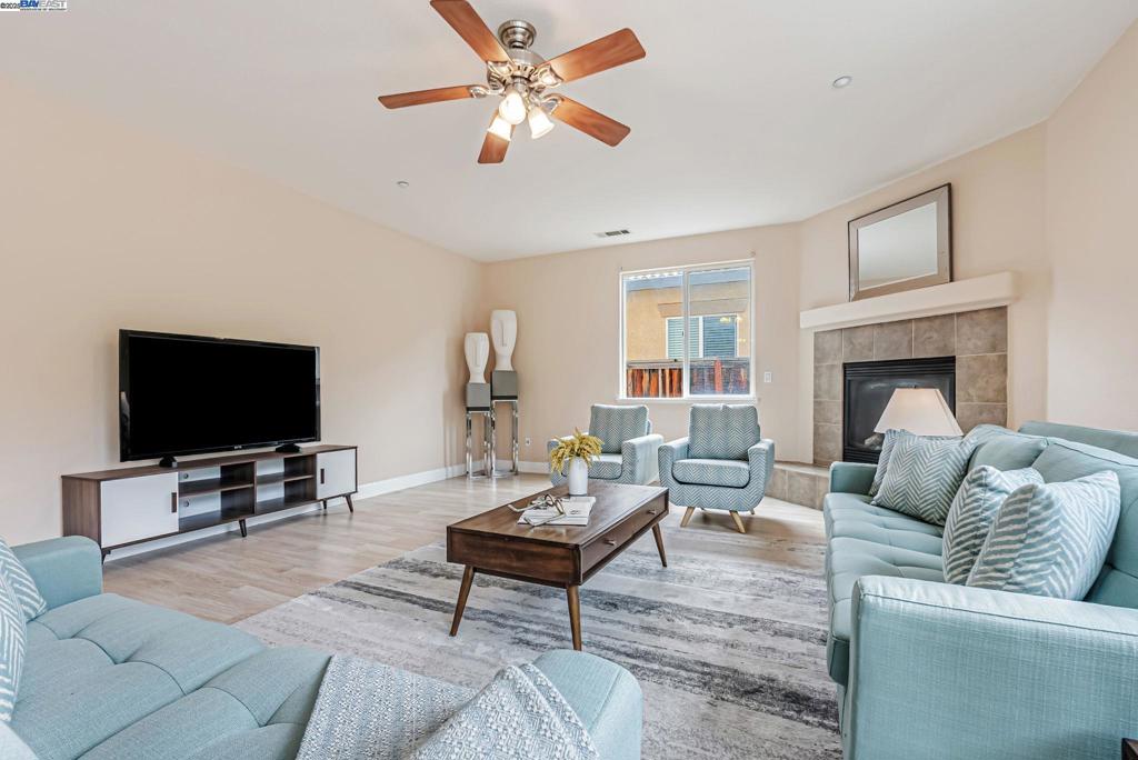 BRENTWOOD - Residential