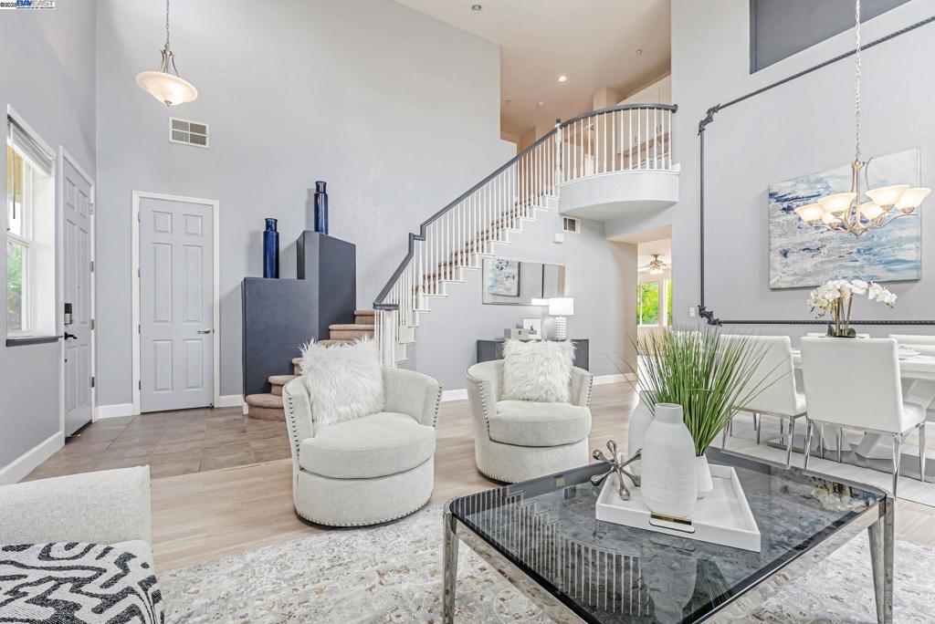 BRENTWOOD - Residential