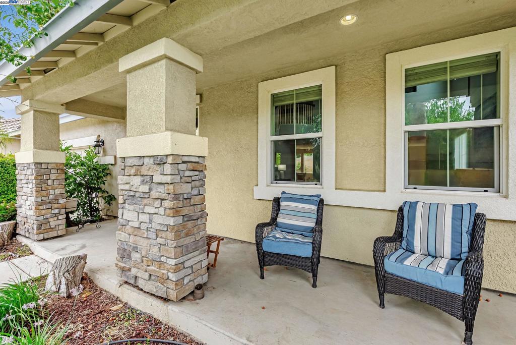 BRENTWOOD - Residential