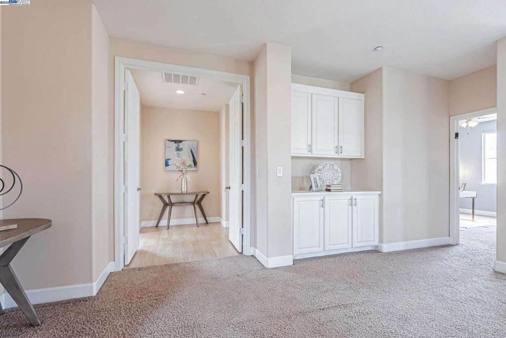 BRENTWOOD - Residential