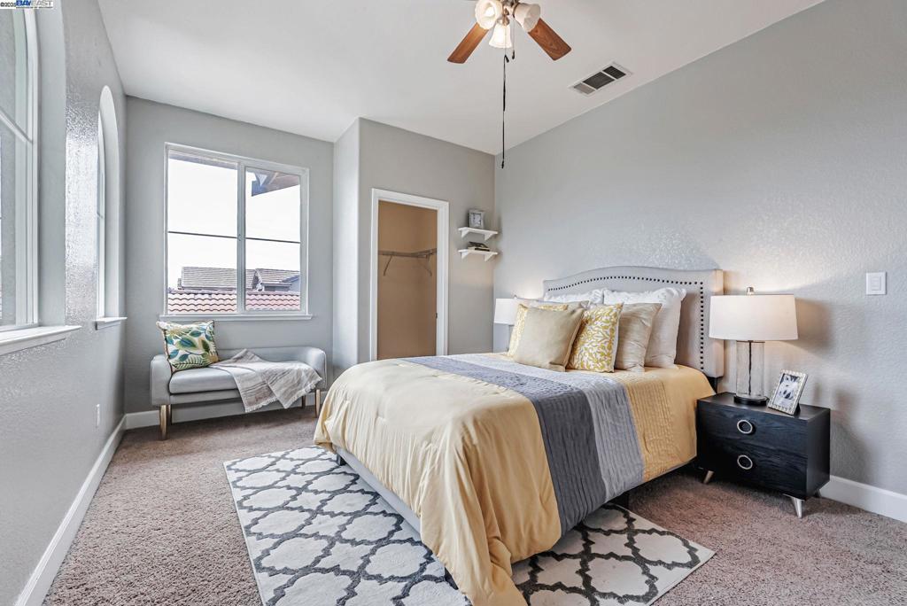 BRENTWOOD - Residential