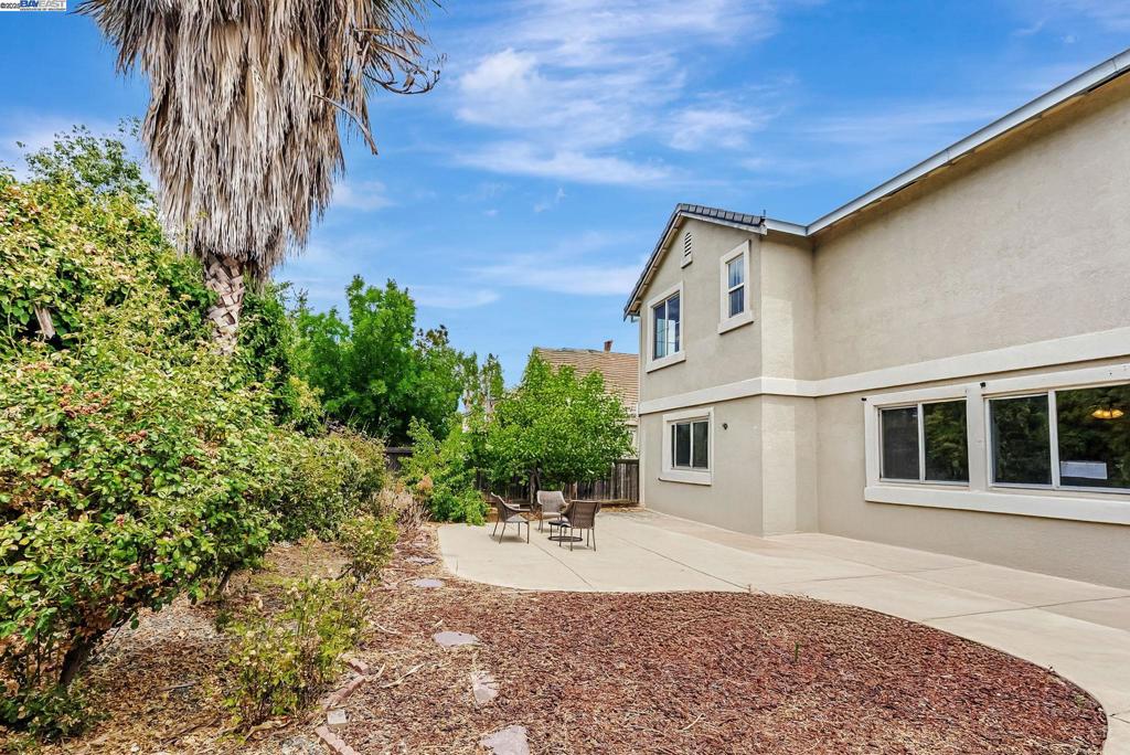 BRENTWOOD - Residential