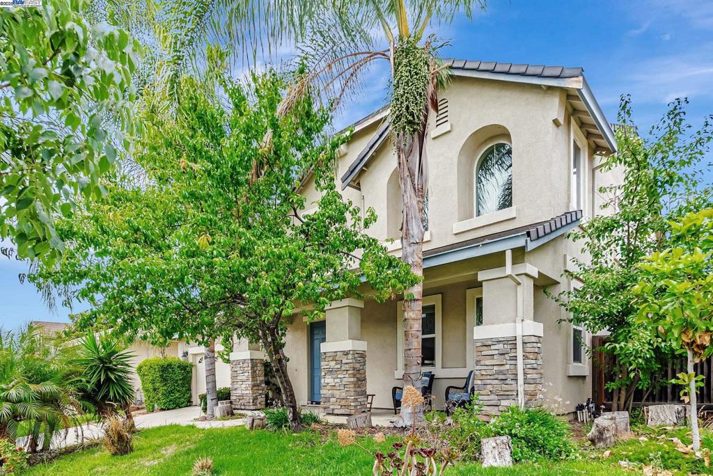 BRENTWOOD - Residential