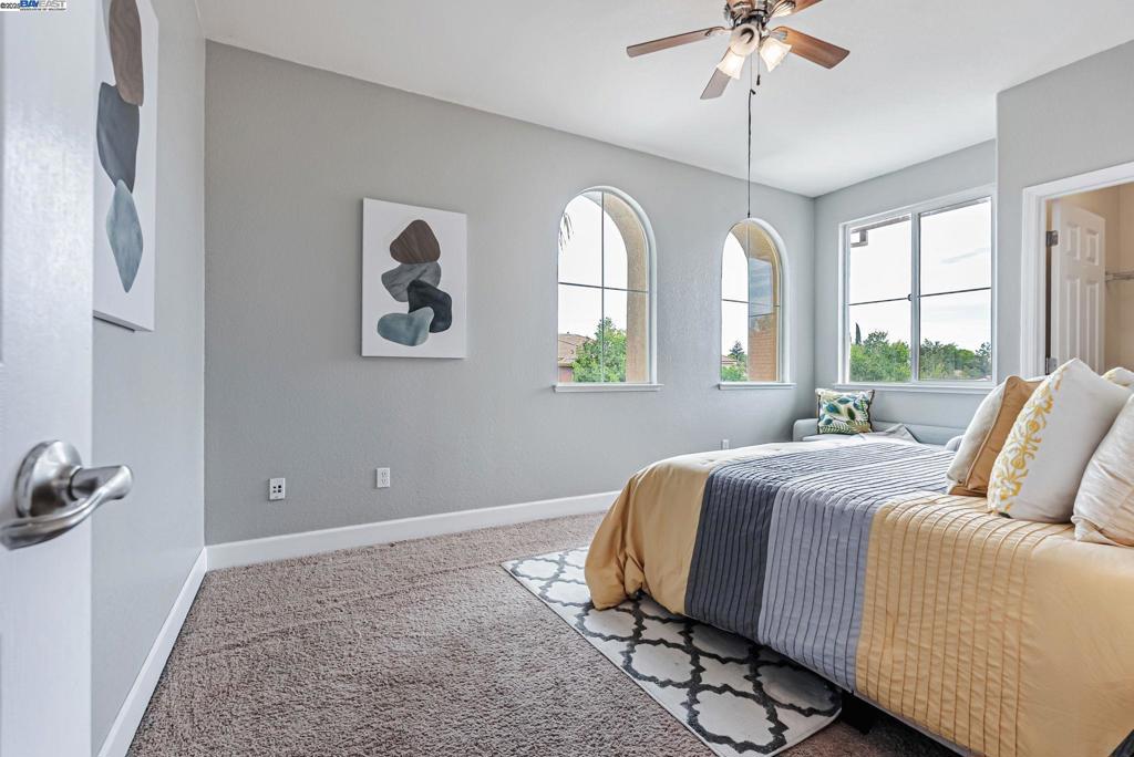 BRENTWOOD - Residential