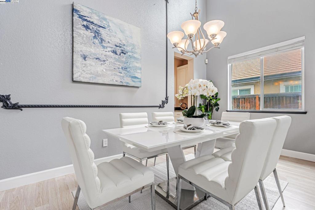 BRENTWOOD - Residential