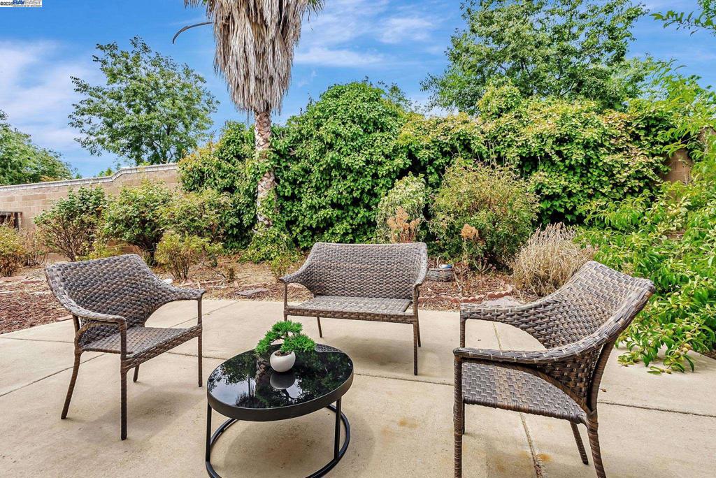 BRENTWOOD - Residential