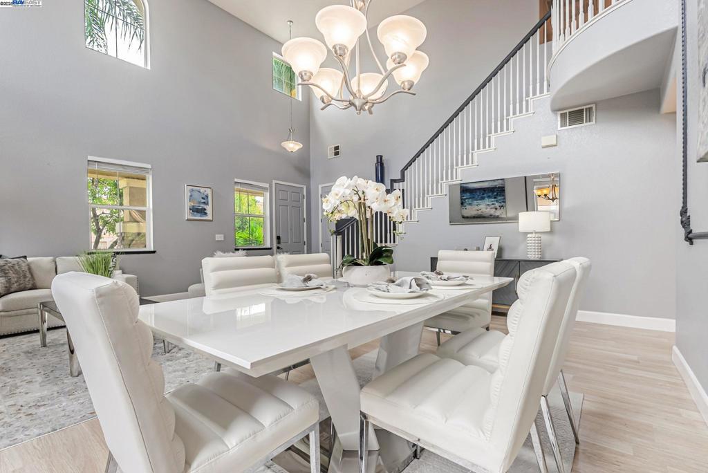 BRENTWOOD - Residential