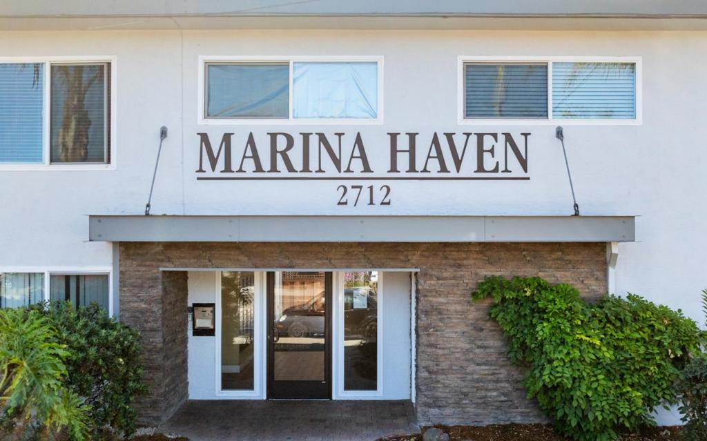 2736 Marina Boulevard