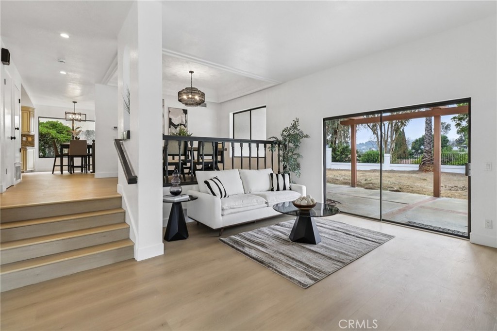 27941 Via Estancia