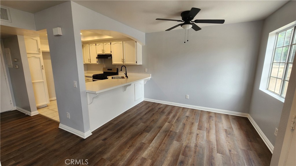 14202 Flower Street V