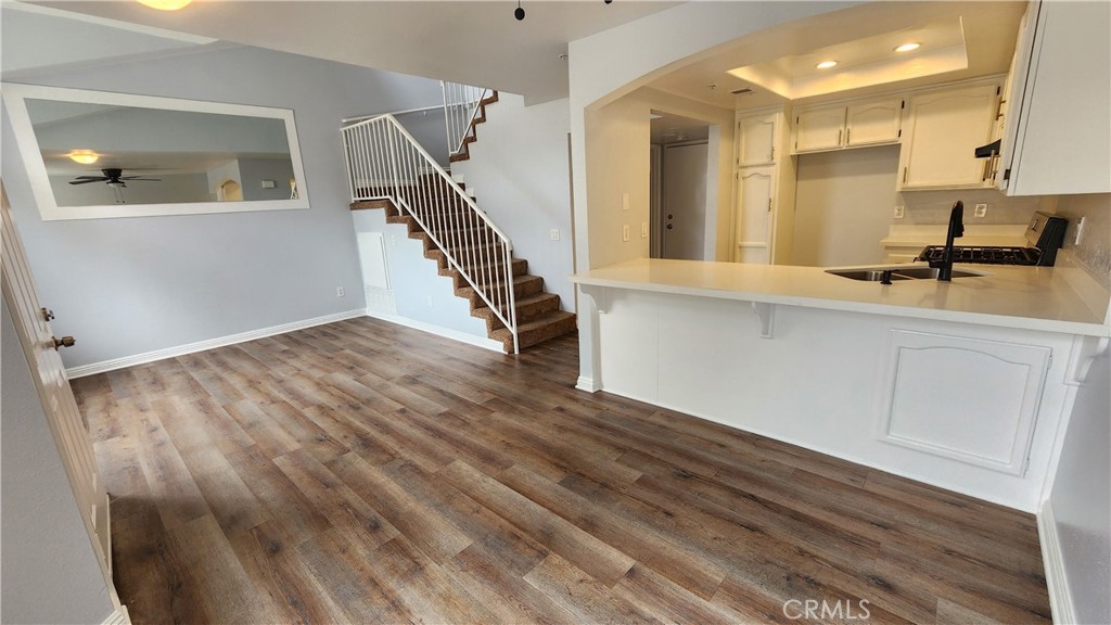 14202 Flower Street V