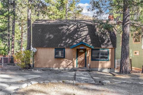 Photo of 5768 Heath Creek Drive, Wrightwood, CA 92397 (MLS # HD25038124) Photo of 5768 Heath Creek Drive, Wrightwood, CA 92397 (MLS # HD25038124)