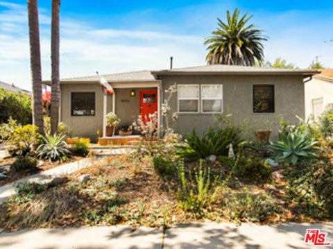 Photo of 1809 S Orange Grove Avenue, Los Angeles, CA 90019 (MLS # 26103205)