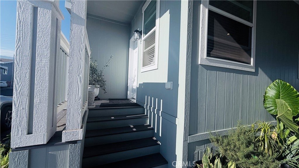 600 W GLADSTONE Street 45