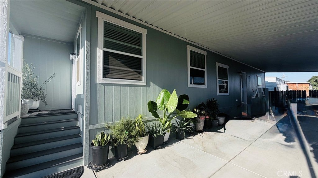 600 W GLADSTONE Street 45