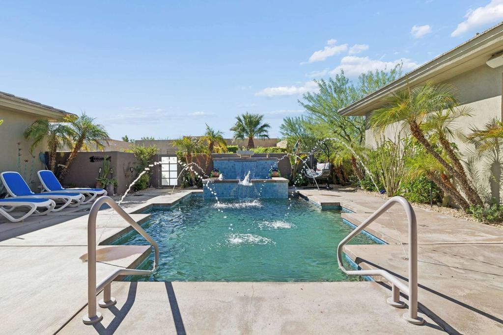 1622 Julia Court