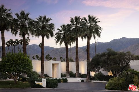Photo of 1255 E Via Estrella, Palm Springs, CA 92264 (MLS # 26662595)