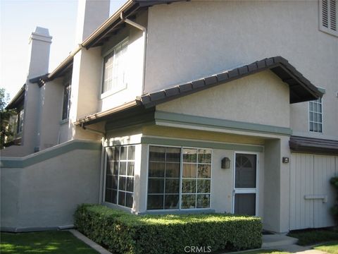 46 EXETER Irvine CA 92612