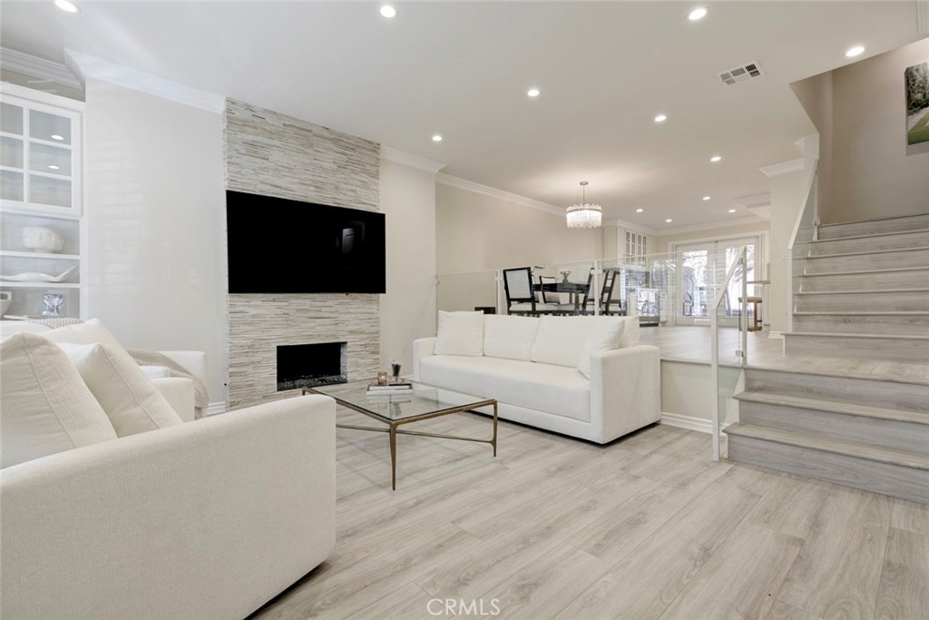 4342 Coldwater Canyon 3