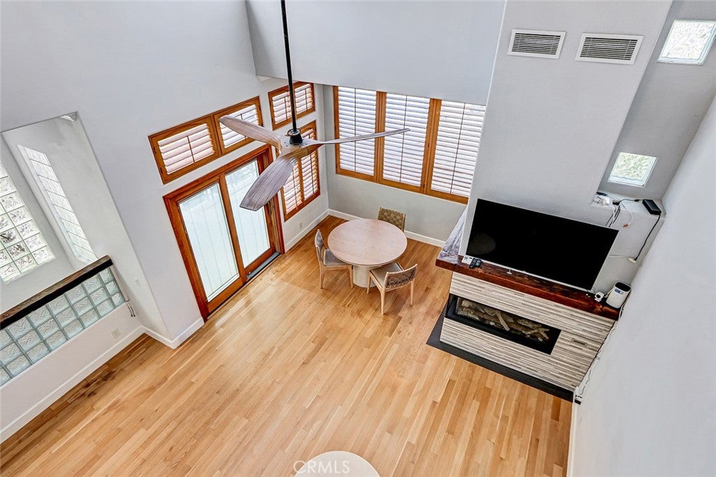 716 Manhattan Beach Boulevard
