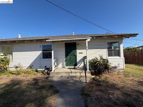 Photo of 274 Collins ST, Richmond, CA 94801 (MLS # 41144326)
