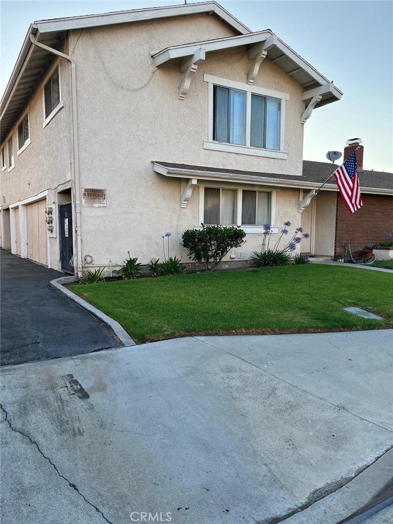 'NO-PETS" - "NO-SMOKING", EXECUTIVE 2STORY--BR-2-1-1/2 -BT- 990, SQ.FT.- NO BODY ABOVE OR BELOW YOU.CUL-DE-SAC-EAST-WEST-SUNNY AIREY SERENE STREET,1-CAR DIRECT ACCESS GARAGE WITH A GARAGE DOOR OPENER. RECESSED INDIRECT LIGHTNING - CENTRAL A/C. AVAILABEL TO PREVIEW FROM 9/6-7/25, AFTER RENTAL APPLYING. NEWER VINYAL PLANKS, NEWER WINDOW COVERINGS, NEWER DISHWASHER, NEWER BASE BOARDS. 1-ADDITIONAL RESERVED CARPORT. FIVE STARS ***** PLACENTIA-YORBA-LINDA UNIFIED SCHOOL DISTRICT. GLENVIEW ELEMENTARY, ESPARANZA MIDDLE SCHOOL, KELOGG HIGH SCHOOL. PLERASE PRE-QUALIFY YOUR CLIENTS. OWNER NEEDS GOOD INCOME & GOOD CREDIT. INTERIOR PREVIEWING AFTER 9/6-7/25, MOVE IN FROM 9//7/25+ ONWARDS, TILL THEN PLEASE DRIVE BY, AT PRESENT BEING REMODELED.