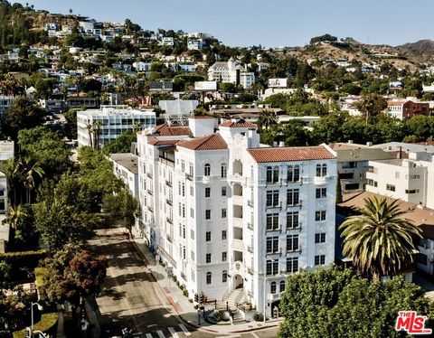 Photo of 1302 N Sweetzer Avenue #405, West Hollywood, CA 90069 (MLS # 25628847)