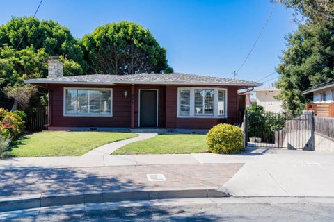 Photo of 162 Riker Terrace, Salinas, CA 93901 (MLS # ML82060329)