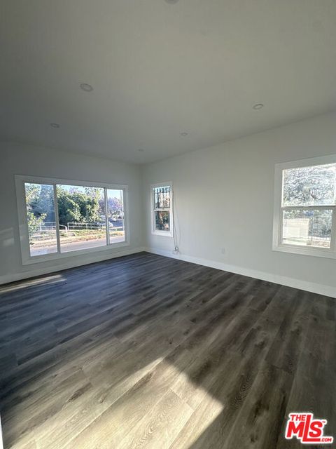 Photo of 1519 W 30th Street #1, Los Angeles, CA 90007 (MLS # 26831563)