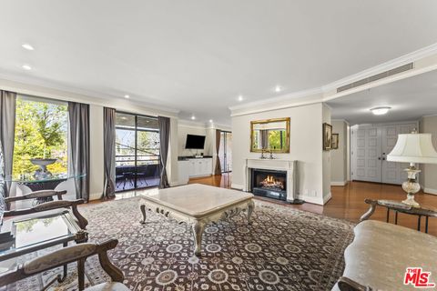 Photo of 4752 Park Encino Lane #212, Encino, CA 91436 (MLS # 25567759)