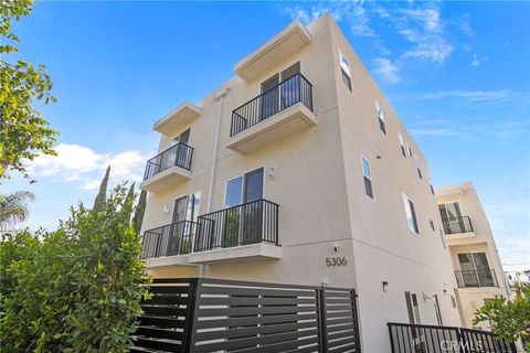 Photo of 5308 Oakland Avenue, El Sereno, CA 90032 (MLS # SR25248186) Photo of 5308 Oakland Avenue, El Sereno, CA 90032 (MLS # SR25248186)