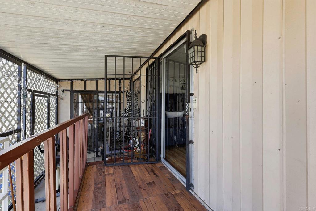 1174 E Main Street 2