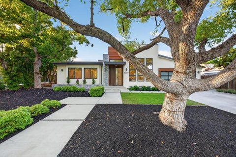 Photo of 18709 McCoy Avenue, Saratoga, CA 95070 (MLS # ML82053904)