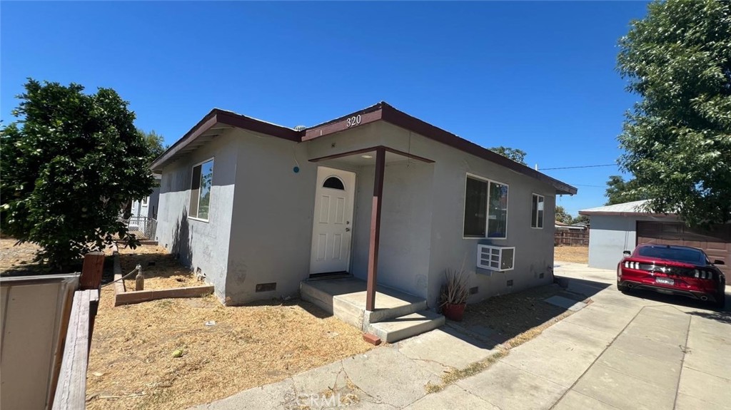 MOVE IN READY! Recently remolded perfect for a family or first time buyer!.