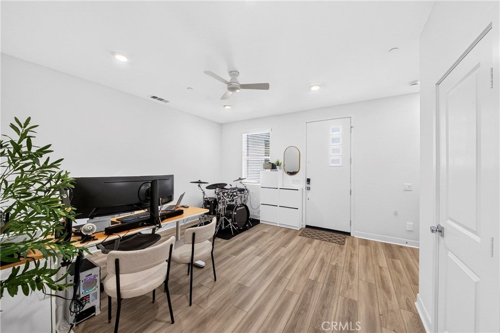 1649 W Lincoln Avenue 103