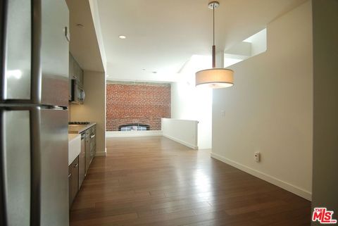 Photo of 940 E 2nd Street #20, Los Angeles, CA 90012 (MLS # 26653985)