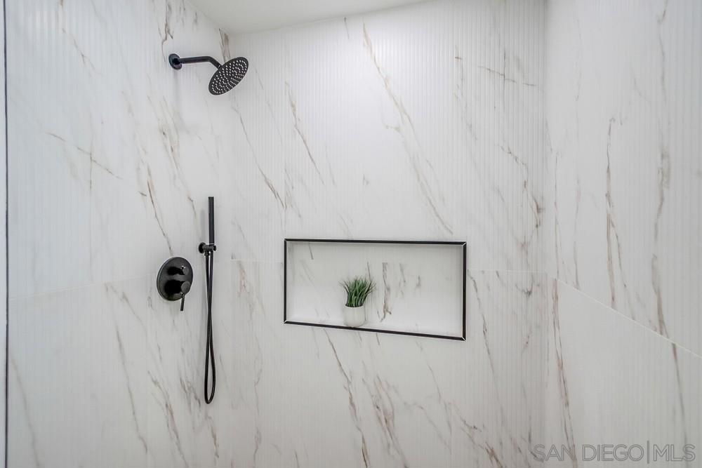 Ramona - Residential