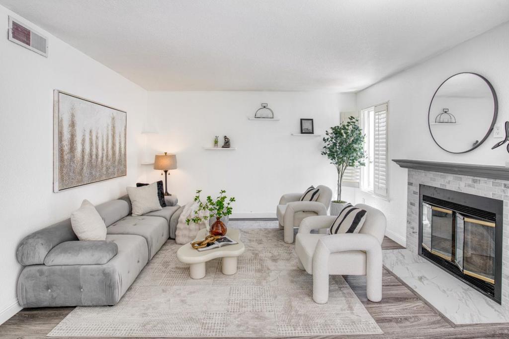 340 N Wildwood