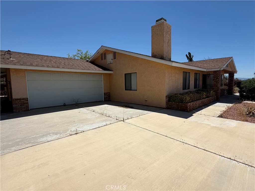 15976 Acoma