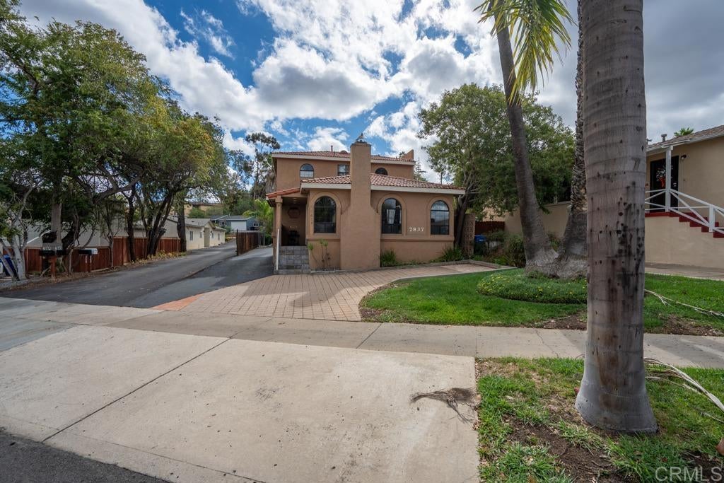 7837 La Mesa Boulevard