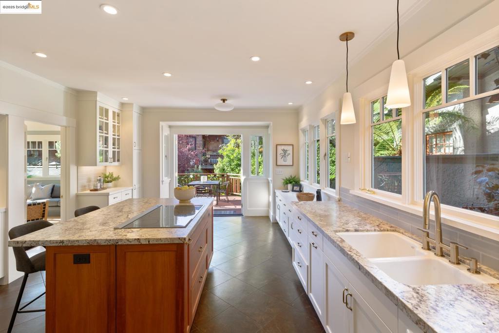 CLARMNT/ELMWOOD - Residential