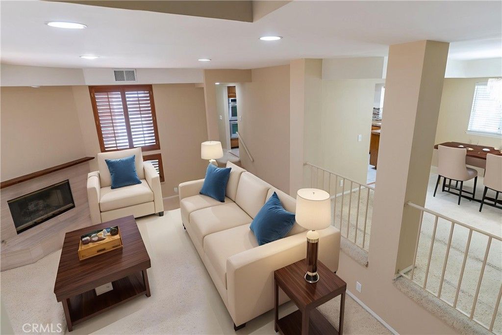 Photo of 23169 Mulholland Dr #3, Woodland Hills, CA 91364 (MLS # SR25234150)