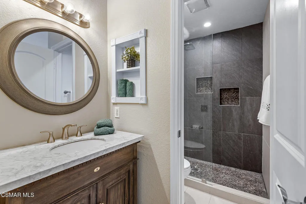 Camarillo, California 93012, United States, 2 Bedrooms Bedrooms, ,3 BathroomsBathrooms,Residential,Active,167133