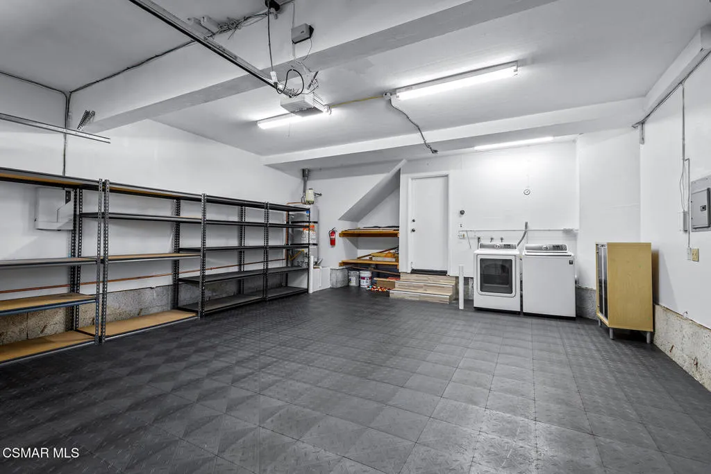 Camarillo, California 93012, United States, 2 Bedrooms Bedrooms, ,3 BathroomsBathrooms,Residential,Active,167133